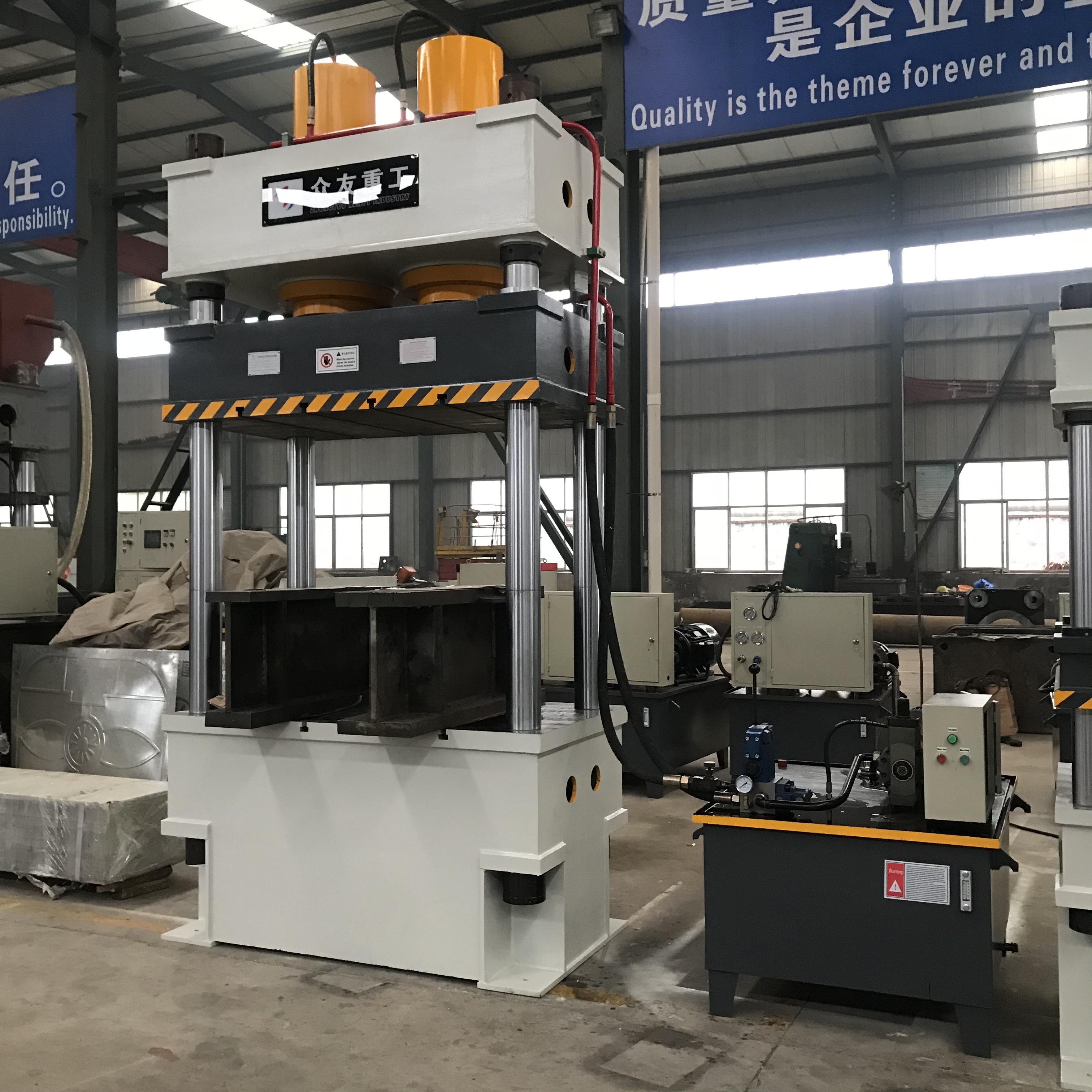 使用四柱油壓機(jī)時(shí)的壓力上不去怎么辦？