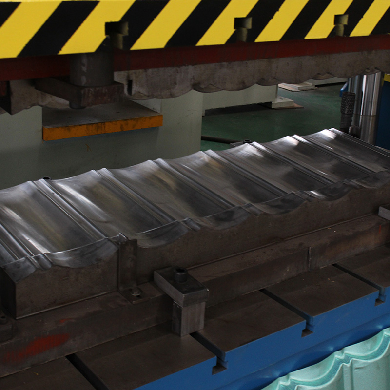 315T雙缸大臺面壓金屬瓦液壓機