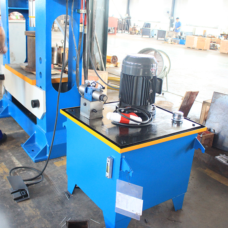 100噸框架式液壓機(jī)