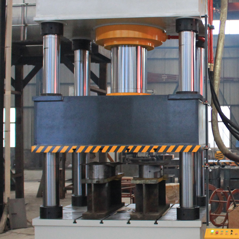 630噸多功能金屬拉伸機