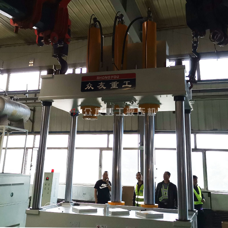 315噸汽車內(nèi)飾成型四柱液壓機(jī)