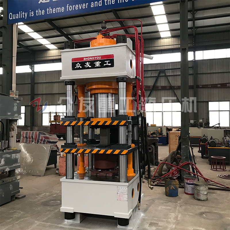 四柱油壓機(jī)上頂缸和下頂缸有哪些區(qū)別？