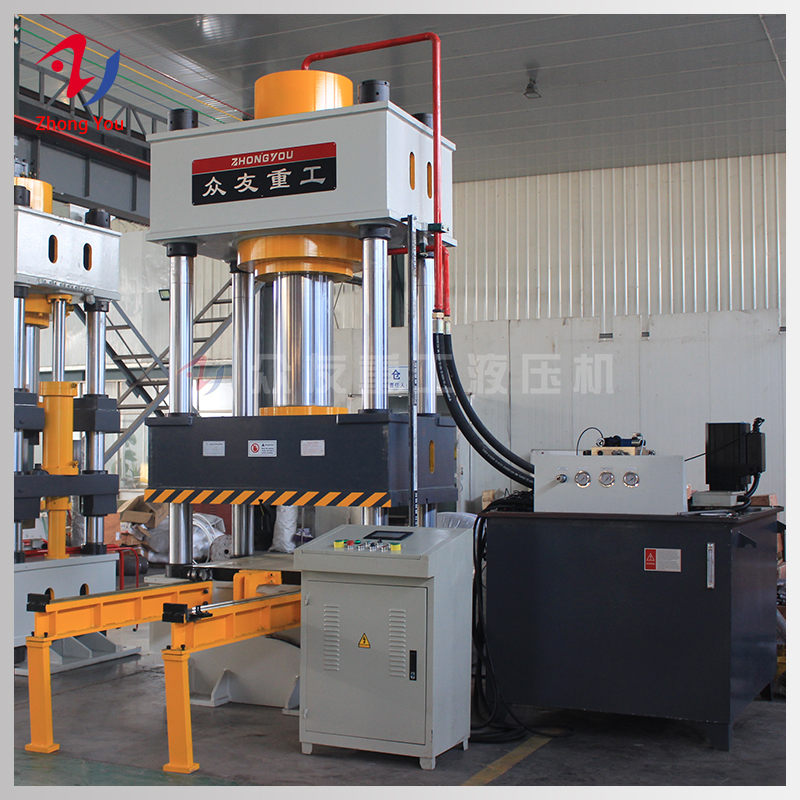 四柱油壓機(jī)生產(chǎn)廠家哪一個(gè)比較好？