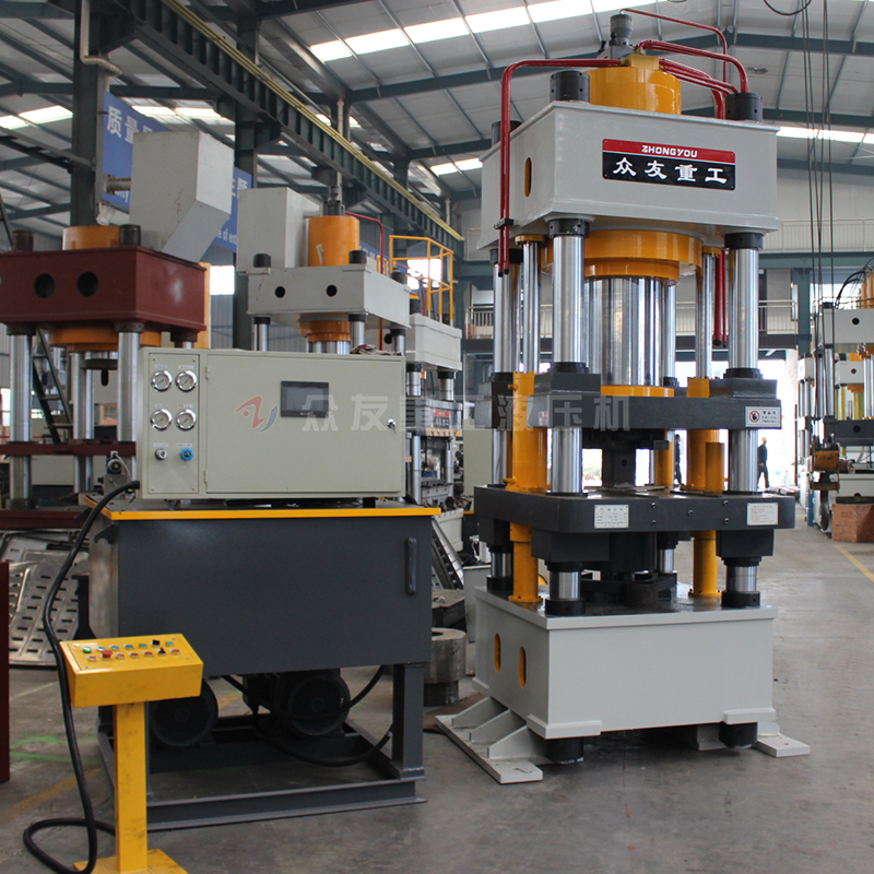 600噸四柱油壓機(jī)為什么運(yùn)行時(shí)下降不順暢？