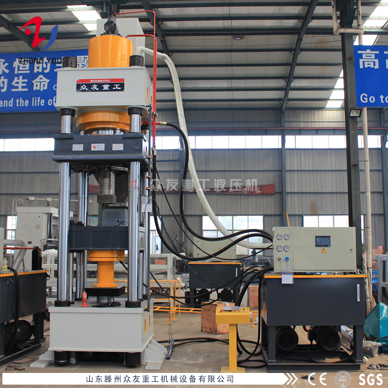 成型油壓機(jī)滑塊在慢速下行時抖動的原因有哪些？